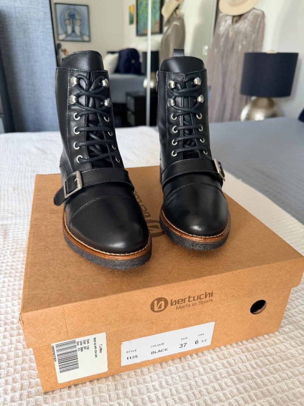 Bertuchi Black Leather Lace-Up Combat Boots NWT Made in Spain Sz 6.5